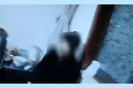 标题:小伙要账直播:网络时代的新奇债务催收方式 标题:小伙要账直播:网络时代的新奇债务催收方式